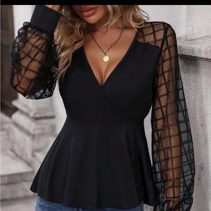 Adorable shirt stretchy it’s new but it runs small